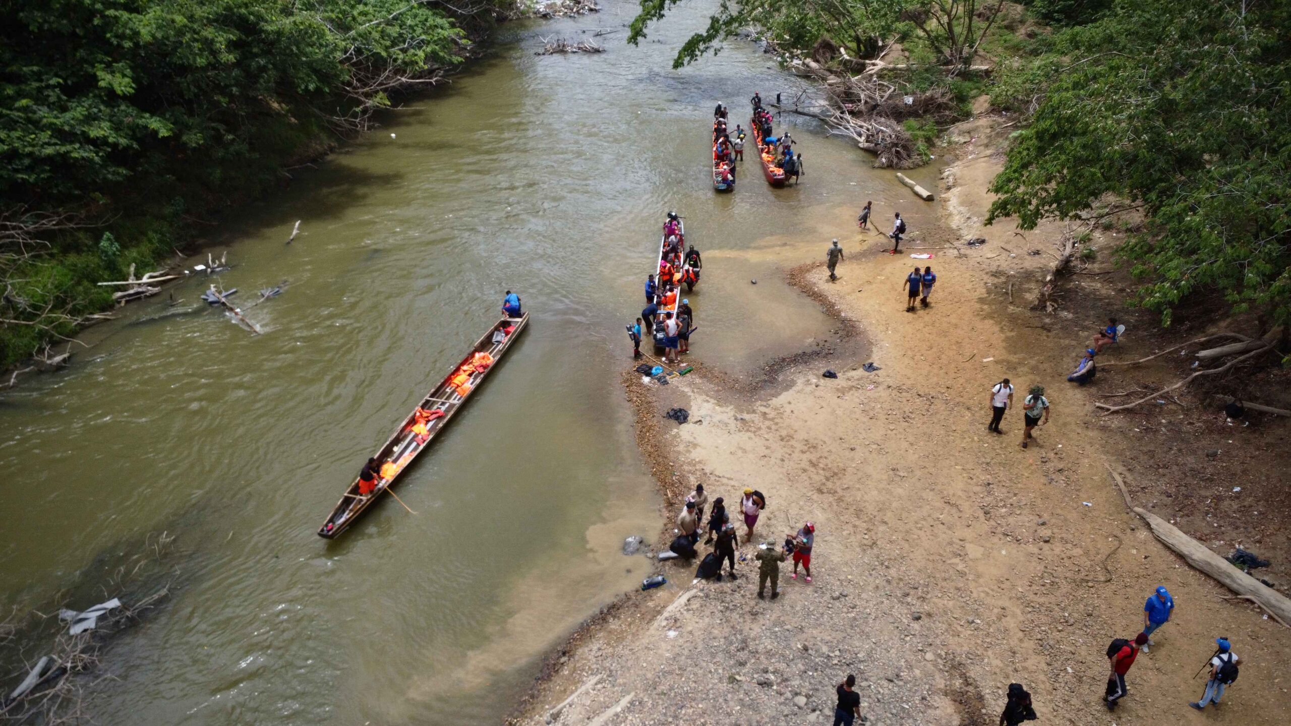 Smugglers as influencers on the decision to migrate